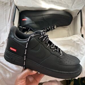 Supreme Black Men's Sneakers